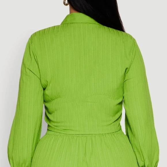 #049 Timing Sz 3X Vibrant Green Tie-Front Crop Top - Picture 4 of 4